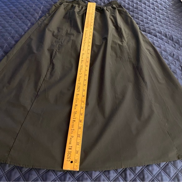 Steve Madden Classic Black Maxi Skirt - Picture 4 of 5